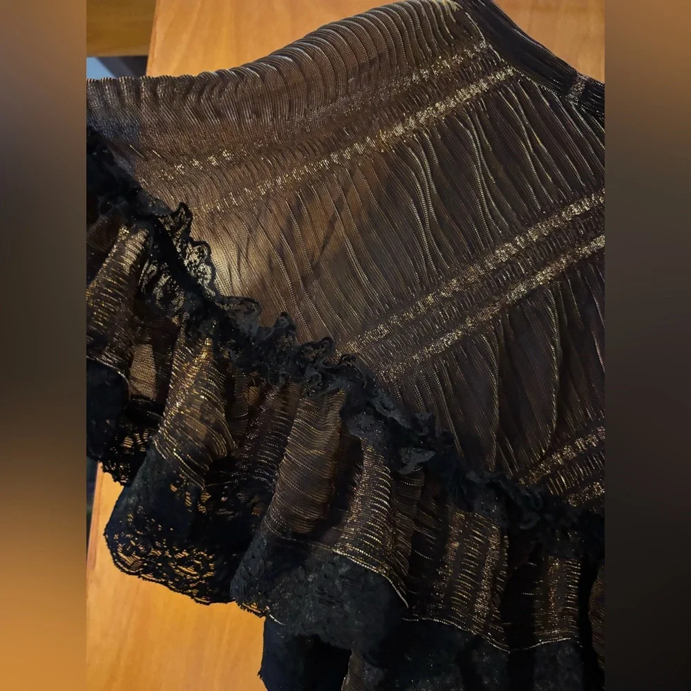 Black and Gold Ruffled Mini Hip Skirt - Picture 2 of 2